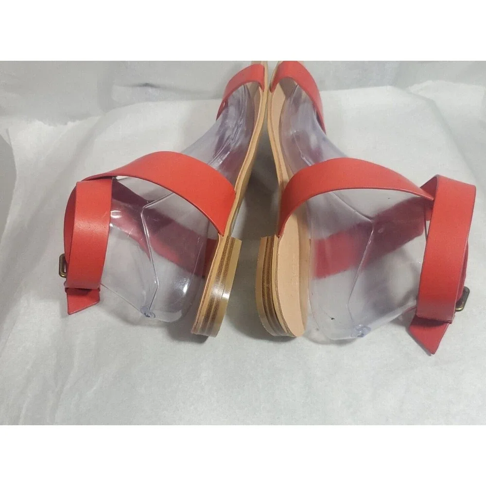Loft Size 9M Red Faux Leather Open Toe Criss Cross Strap Stack Heel Sandals